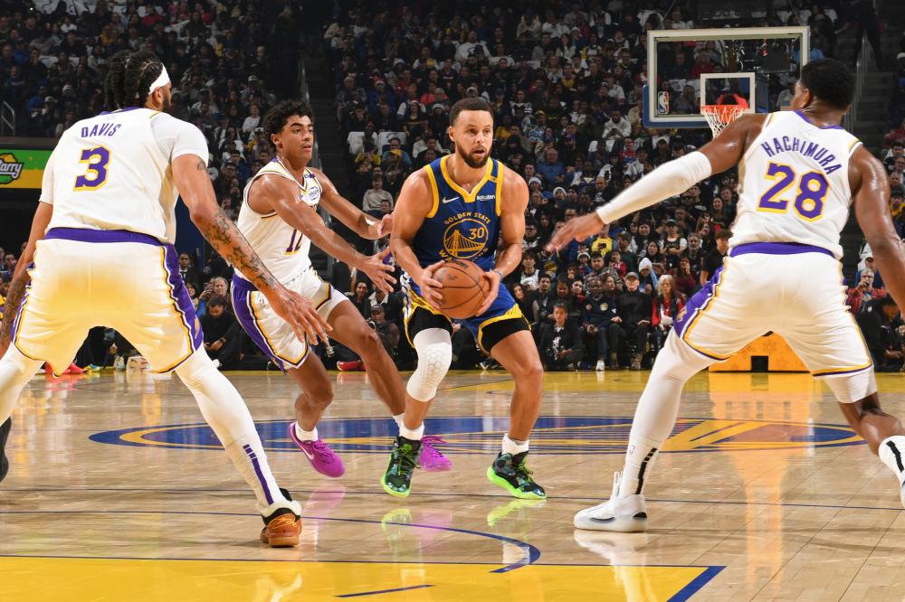 然对豪门球 然对豪门球