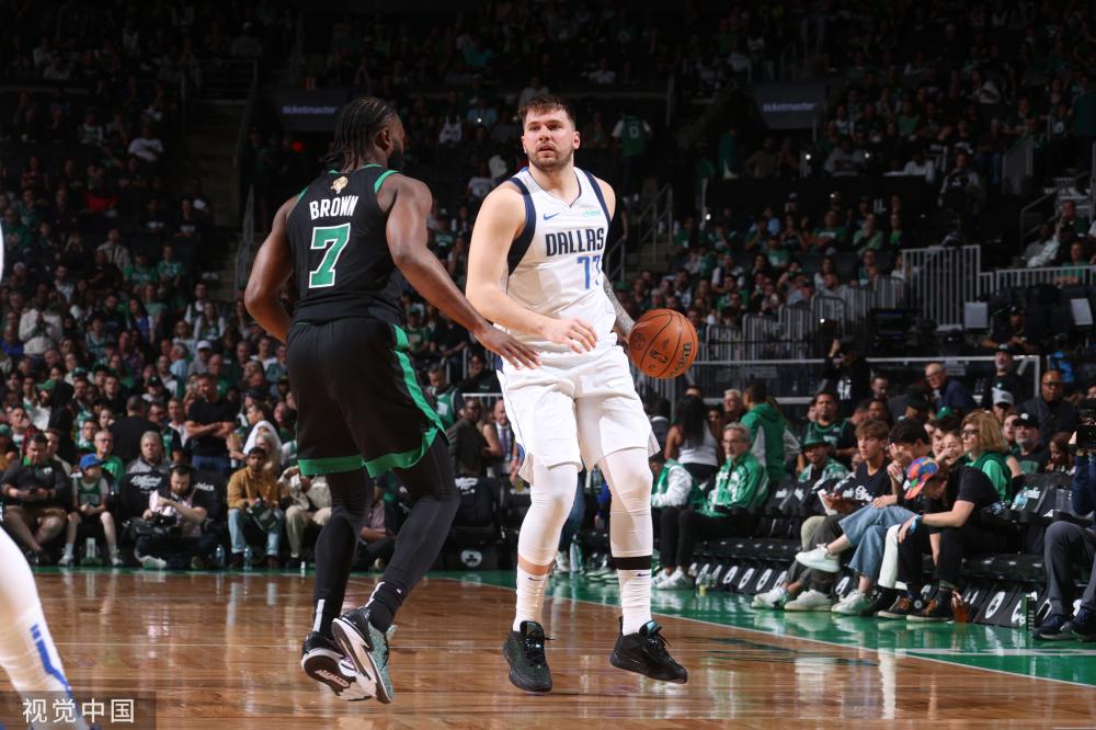 但他却把每 但他却把每