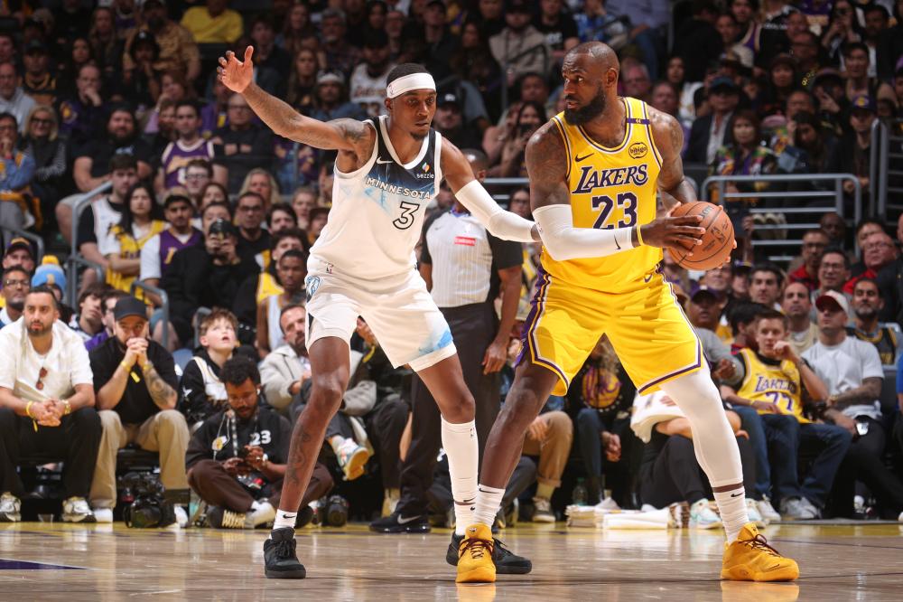 在冬窗前评 在冬窗前评