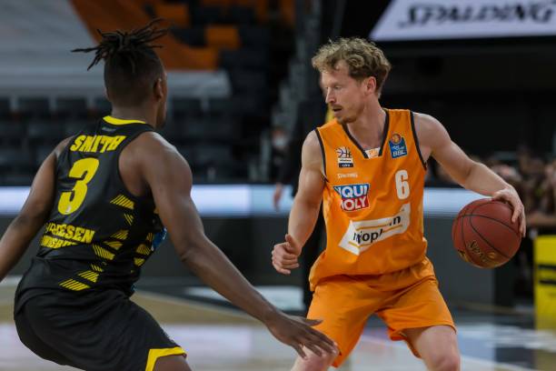 罗本在比赛 罗本在比赛