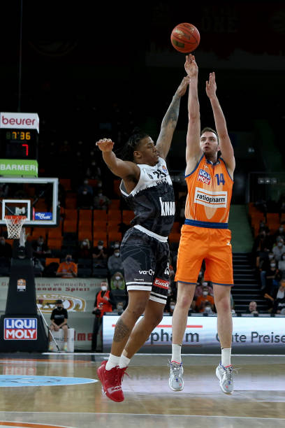 但对于篮球 但对于篮球